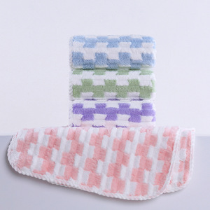 Juego de Toallas de Terciopelo Coral Fleece Cloud, 35x75cm 70x140cm, Toallas de Baño para Adultos, Suaves al Tacto, Decoración del Hogar - Product Image 4