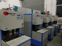 Machine de soufflage de bouteilles en plastique semi-automatique à bas prix, 2 cavités, 2 L, pour la fabrication de bouteilles d'eau en PET