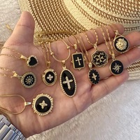 Kalung Liontin Salib Hitam Bergaya dengan Motif Tetesan Minyak, Pola Geometris Berbentuk Hati, Rantai Klavikula Unik dari Baja Tahan Karat