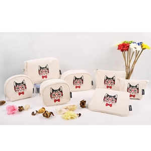 Bsci/Sedex/Iso Woman Bags Vietnam FactoryMonogram Cosmetic Bag Patch Canvas with Zipper for Make up Travel - Product Image 3