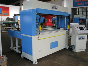 OFFERTA SPECIALE Macchina da Taglio per Pelle con Alimentazione Automatica a Rullo e Testa Mobile PL C - Product Image 6