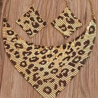 Ensemble de bijoux de luxe en maille dorée avec collier et boucles d'oreilles à pampilles, accessoires de mode pour femme, vente en gros, idéal pour les soirées