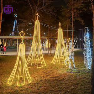 Guirlande lumineuse LED extérieure étanche pour Noël, idéale pour les décorations commerciales, les centres de villégiature et les scènes hivernales - En vente - Product Image 6