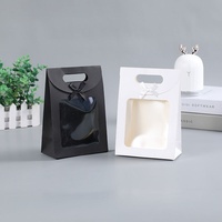 Sac cadeau personnalisé blanc noir ouverture rabat nœud boucle kraft sac d'emballage en papier scellé avec fenêtre transparente