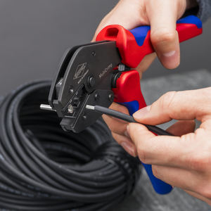 Crimpadora de Cables MultiCrimp KNIPEX para Conectores de Crimpado, Cables Fotovoltaicos, Conductores de Tierra, Insertos de Crimpado Expandibles - Product Image 4