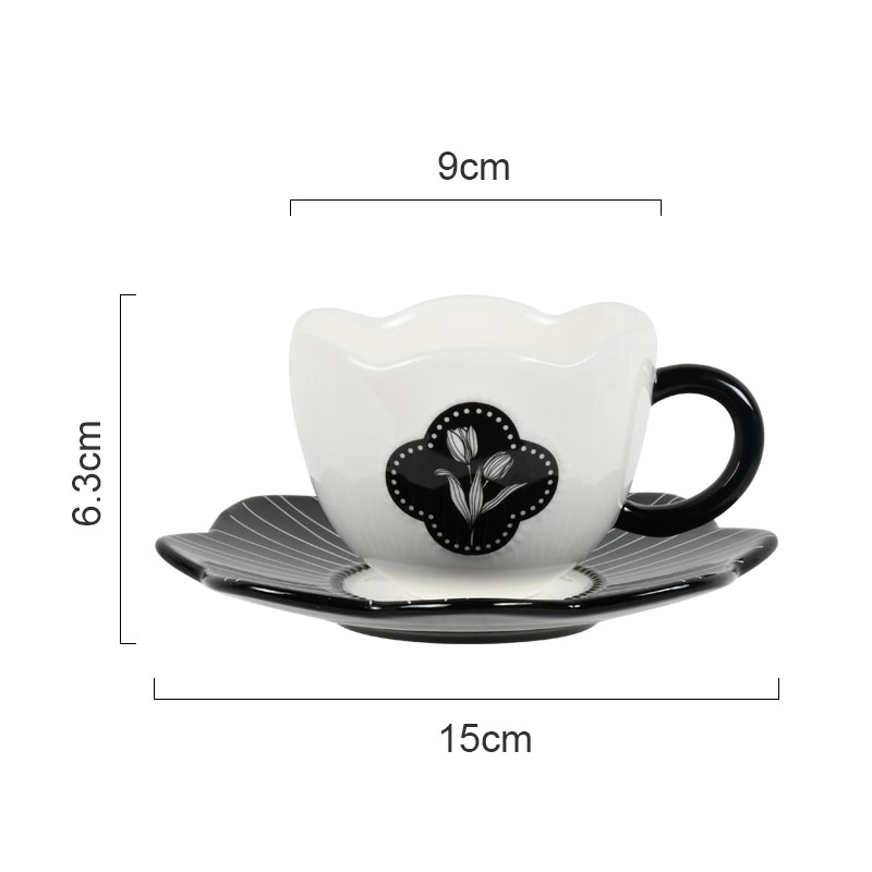 Taza de té y platillo
