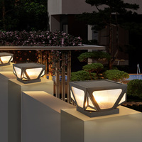 Luz de Pilar alimentada por energía Solar Led moderna Poste de puerta Luz de jardín solar al aire libre Valla Lámpara de cuerpo luminoso Luz de Pilar impermeable