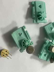 Nuevos Transistores Lineales Originales LTFLU-1ACH CAN4 de 4 Pines, Herméticos, Dorados, en Stock Electrónico - Product Image 4