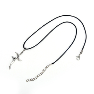 <span class=keywords><strong>Collana</strong></span> in Metallo all'Ingrosso, Ciondolo alla Moda per Ragazzi con Pendente a Forma di Coltello Nero Melina - Product Image 4