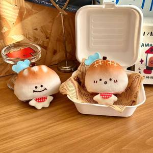 Bambola Cartoon Uomo Pane, Orsacchiotto di Peluche Carino con Materiale Super Morbido, Imbottitura in Cotone PP, Ciondolo Ribaltabile e da Borsa - Product Image 3