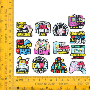 Nouveaux accessoires <span class=keywords><strong>de</strong></span> décoration pour chaussures en PVC souple <span class=keywords><strong>de</strong></span> style dessin animé, breloques à dos plat pour coques <span class=keywords><strong>de</strong></span> téléphone, consoles <span class=keywords><strong>de</strong></span> <span class=keywords><strong>jeux</strong></span>, sabots, breloques pour chaussures - Product Image 3
