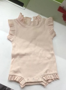 Vente en gros de 2 ensembles de vêtements pour bébés nouveau-nés en coton côtelé, combinaison avec volants et bloomers pour enfants - Product Image 6