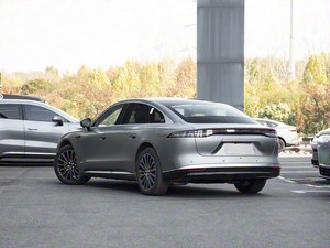 Offerta Speciale: <span class=keywords><strong>Auto</strong></span> Ibride Elettriche <span class=keywords><strong>Chery</strong></span> Fulwin A9L, Veicoli a Nuova Energia <span class=keywords><strong>Chery</strong></span> Fengyun A8 T8 A8L per Adulti, <span class=keywords><strong>Auto</strong></span> Nuove/Usate - Product Image 5