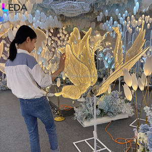 LEDA Decoración Romántica y Exquisita de Luces para Boda, Mariposas Gigantes LED con Movimiento para Boda - Product Image 3