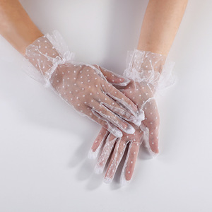 Gants d'été pour femmes Noir <span class=keywords><strong>Blanc</strong></span> Fashion Short Lace Gloves Bridal Bridesmaid Mesh Fishnet Wedding Gloves Outdoor Cycling Driving Gloves - Product Image 5