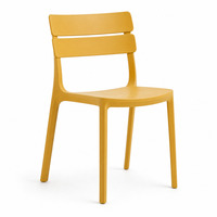 Chaise de salle à manger en plastique nordique, chaise empilable à dossier à lattes coloré pour la cuisine et la maison