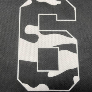 Camiseta de baloncesto con diseño de uniforme deportivo juvenil personalizada por sublimación completa - Product Image 5