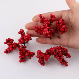 Racimo de Bayas de Espuma Roja Navideña, Fruta Artificial, Decoración para el Hogar, Accesorio para Manualidades - Product Image 1