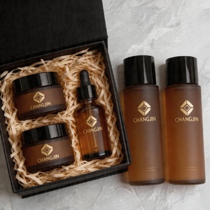 Contenitori per Cosmetici Verde Satinato, Flacone in Vetro per Lozione Corpo 120ml 150ml con Erogatore a Pompa - Product Image 4