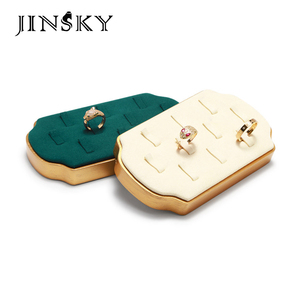 Exhibidor de Joyería de Lujo, Bandeja para Anillos de Microfibra, Estilo Vertical y Horizontal, Hecho a Medida para Joyería - Product Image 1