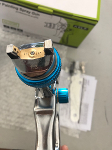 COLORIT Chrome HVLP Pistolet H-887P avec anneau bleu 600CC Tasse en plastique 1.4/1.7/2.0mm Alimentation par gravité OEM Alliage d'aluminium - Product Image 4