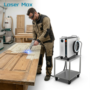 Macchina <span class=keywords><strong>per</strong></span> la pulizia <span class=keywords><strong>laser</strong></span> a impulsi palmare <span class=keywords><strong>per</strong></span> la rimozione della vernice <span class=keywords><strong>laser</strong></span> in metallo 300w - Product Image 1