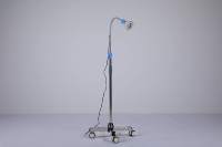 Lampe chirurgicale gynécologique mobile à LED de haute qualité pour usage hospitalier, lampe d'examen sur pied
