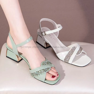 Sandales à talons épais et hauts pour femmes, ornées de strass et de perles, nouvelle collection été - Product Image 1