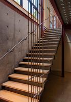 Escalier à poutres en acier au carbone sur mesure PRIMA Factory, moderne, pour maison et villa contemporaines