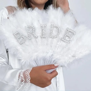 Fan di <span class=keywords><strong>piume</strong></span> <span class=keywords><strong>sposa</strong></span> addio al nubilato bianco gallina Do Party Bach fine settimana ragazze viaggio di fidanzamento di nozze doccia nuziale decorazione regalo - Product Image 2