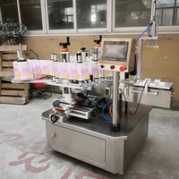 Étiqueteuse de bouteilles semi-automatique pour dispositif d'étiquetage de pot de pot en plastique collant la cruche de boîtes cosmétiques