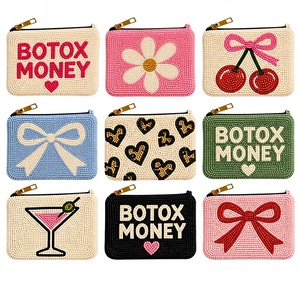 Monedero cuadrado con cremallera y cuentas, diseño de corazón y lazo de cereza, para mujer - Product Image 1