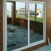 Fenêtre de cuisine extérieure moderne NFRC coulissante UPVC avec store enrouleur Fenêtres coulissantes horizontales en UPVC