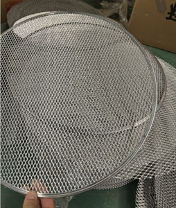 ถาดพิซซ่าอลูมิเนียมไร้รอยต่อพร้อมรูสำหรับ316บาร์บีคิวที่กั้นพิซซ่า - Product Image 3