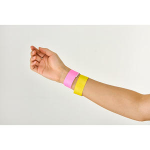 สายรัดข้อมือ AnyWristband ราคาประหยัดสำหรับการตรวจสอบการเข้าถึง สายรัดข้อมือ TYVEK สีพื้น ขนาด 25 มม. (1 นิ้ว) พร้อมโลโก้แบบกำหนดเอง - Product Image 5