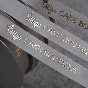 Sampel Gratis Pita Grosgrain <span class=keywords><strong>Satin</strong></span> Warna-warni 2.5cm dengan Cetak Logo Putih, Karya Seni Merek, 100% Poliester Daur Ulang, Cetak Warna - Product Image 2