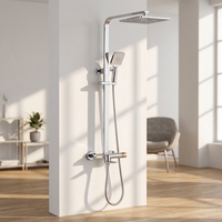 Colonne de douche carrée chromée KTW Standard à 3 fonctions avec design moderne et options de personnalisation