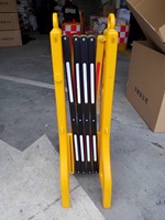 Barrière de sécurité routière rétractable en plastique de 200 cm de longueur, barrière de sécurité pliable portable, clôture de circulation portable