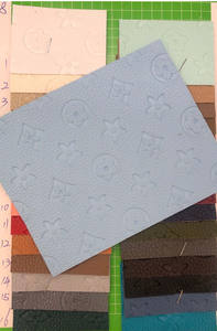 Tela de cuero sintético con relieve floral, diseño Popular para bolsos, monederos, muebles, uso decorativo, cuero de grano de <span class=keywords><strong>Cuerina</strong></span> falso - Product Image 2