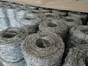 ลวดหนามชุบสังกะสีแบบม้วน น้ำหนัก 260 กรัม ความหนาแน่นสูง 2 เส้น 4 แฉก สำหรับรั้วฟาร์ม คุก และรั้วป้องกันความปลอดภัยในงานคอนเสิร์ต - Product Image 3