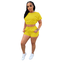 Vente en gros été 2023 nouveau haut court solide taille haute deux pièces pantalon tenues ensemble pour femmes vêtements