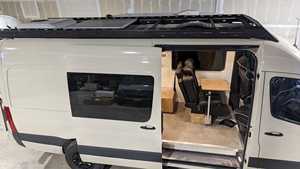 Kingclima Climatisation arrière murale 24V pour mini bus caravane 2800W à faible bruit R134a - Product Image 3