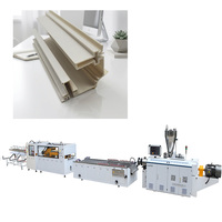 Machine automatique d'extrusion industrielle à double vis pour la fabrication de profilés PVC pour fenêtres, ligne de production pour matériaux de construction, service à l'étranger
