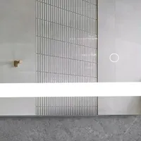 Miroir LED intelligent Bluetooth rectangulaire moderne avec cadre en aluminium IP44, rétroéclairage intégré pour salle de bain d'hôtel, garantie de 3 ans