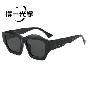 Polygonal Irregular <b>Sunglasses</b> Black PC Frame UV400 Protection Unisex Street Style - Product Image 1