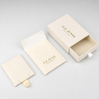 Offre Spéciale – Expédition Immédiate – Vente en Gros – Faible MOQ – Petit Sac Pochette Cadeau en Feutre et Velours avec Ruban – Boîte à Bijoux Coulissante Personnalisée