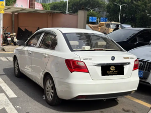 Changan Yuexiang <span class=keywords><strong>V3</strong></span> 2015, 1.4L, Manual, Edición Meiman, Volante a la Izquierda, Asientos de Tela - Product Image 3