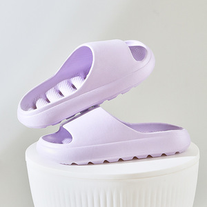 Chaussures sans lacets, respirantes, durables, douces et au design décontracté. La semelle est en matériau VPC - Product Image 1