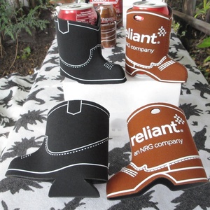 Venta al por mayor botas de neopreno en forma de lata de cerveza enfriador rechoncho titular Coozies para latas impresas con gran precio - Product Image 2
