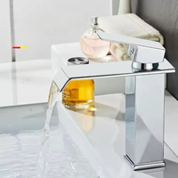 Robinet de lavabo moderne à bec cascade en acier inoxydable, mitigeur carré de lavabo